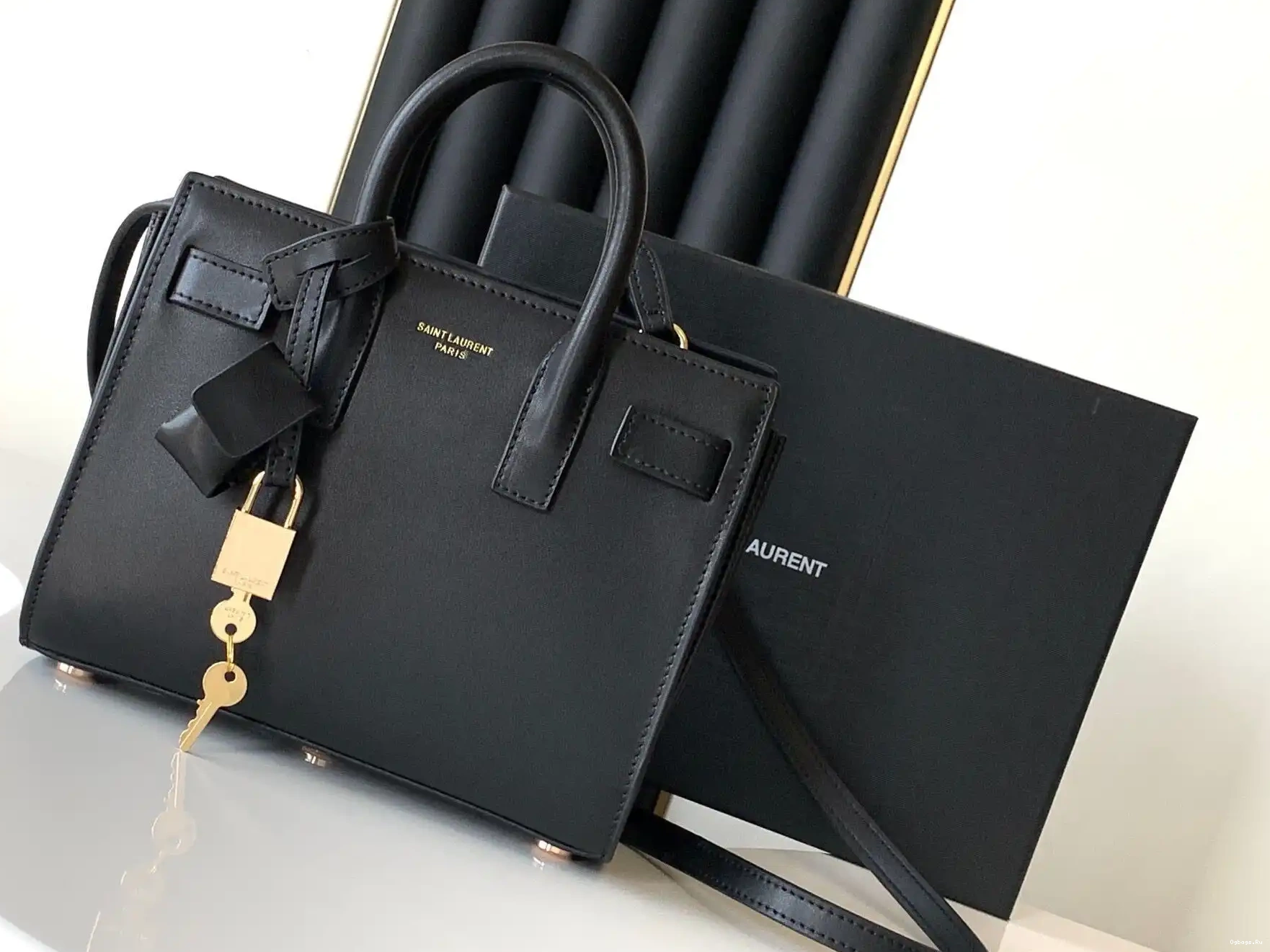 SAC SMOOTH YSL IN LEATHER NANO DE JOUR 0430